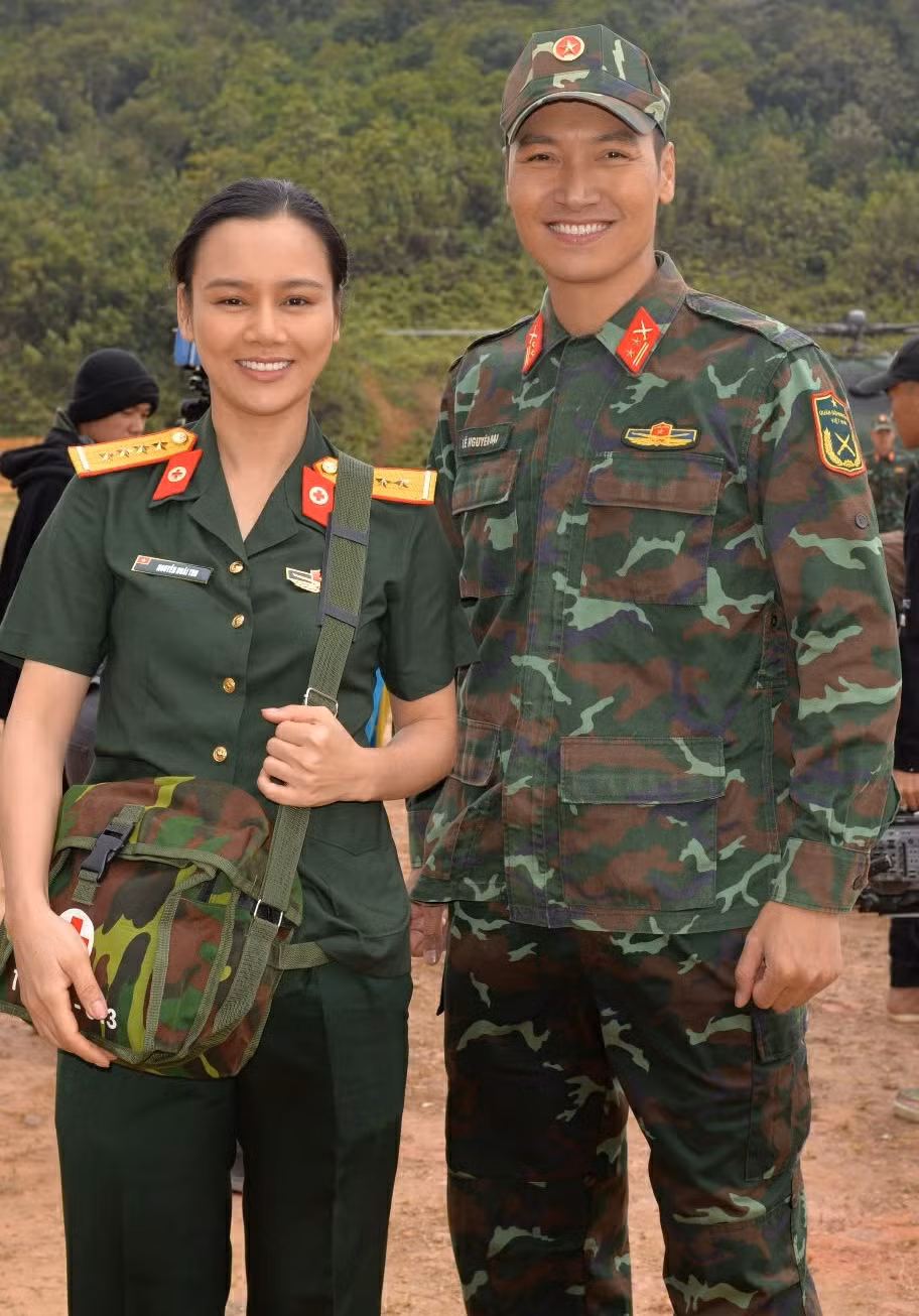 Bộ phim còn đánh dấu sự tham gia của những tên tuổi gạo cội như NSND Như Quỳnh, Trung Anh, Quốc Trị, diễn viên Tô Dũng, Huyền Sâm, Bích Ngọc… Phim dự kiến dài 60 tập, mỗi tập 25 phút sẽ lên sóng giờ vàng từ giữa tháng 11.