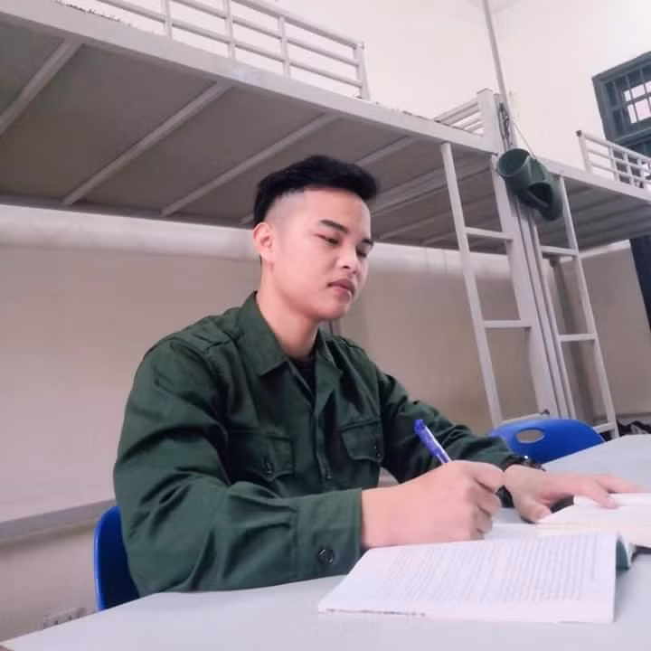 Thế Lịch.