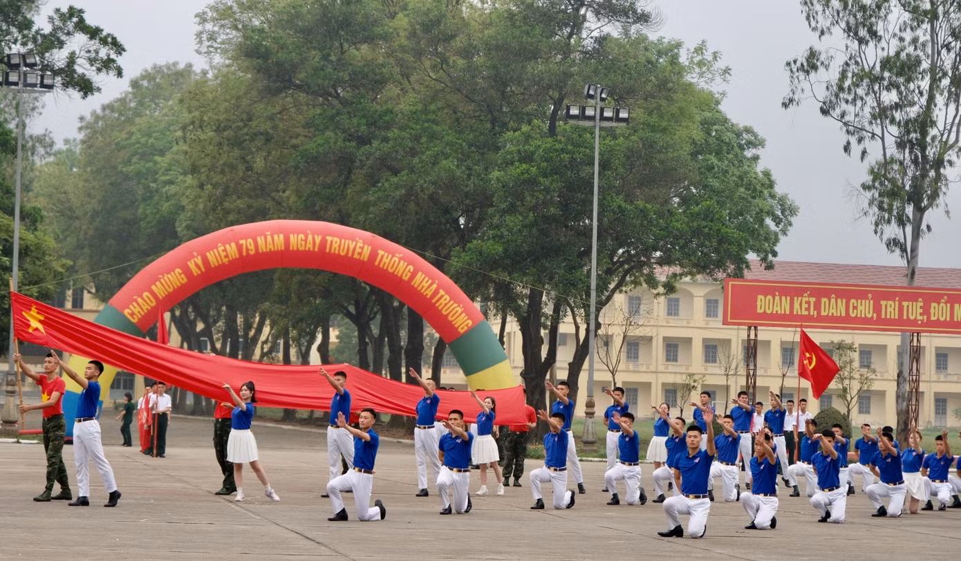 Hội thi tạo cơ hội nâng cao kỹ năng các vũ điệu trong sinh hoạt tập thể cho bộ đội, góp phần xây dựng đời sống văn hoá tinh thần lành mạnh. Ảnh: Châu Linh