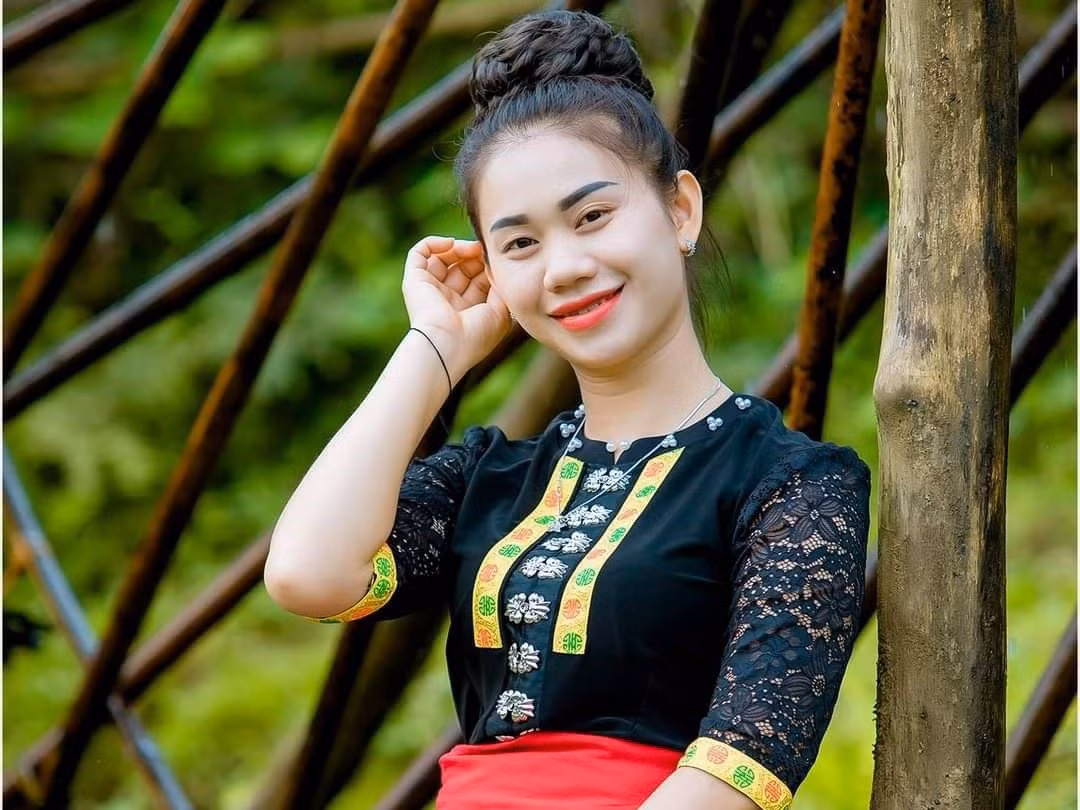 Nữ Bí thư Đoàn nhiều năng lượng, tích cực triển khai sáng kiến phát triển địa phương. Ảnh: NVCC.