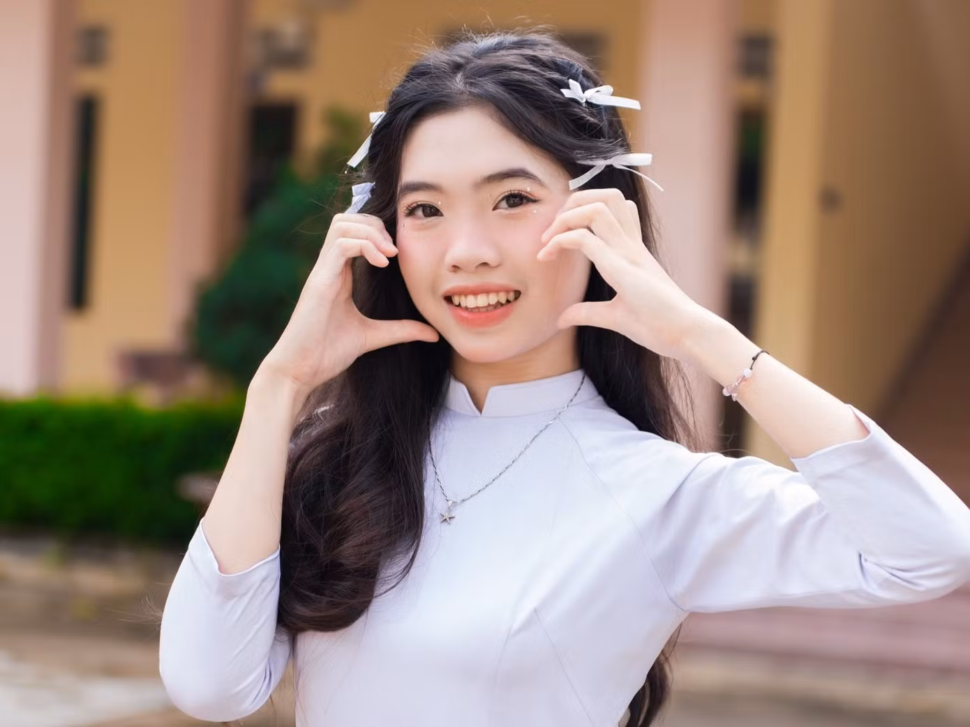 Bạn Hoàng Nguyễn Diễm Quỳnh.