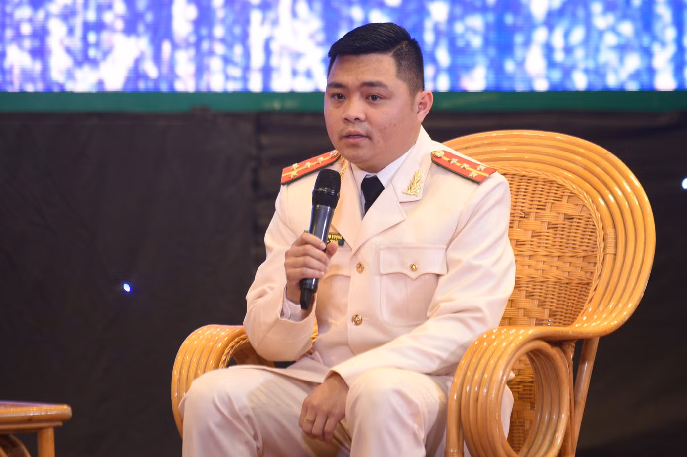 Các gương mặt trẻ tiêu biêu CATĐ giao lưu tại chương trình. Các gương mặt trẻ tiêu biêu CATĐ giao lưu tại chương trình.