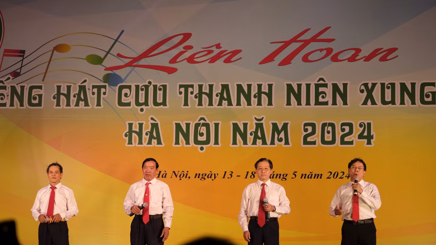 Liên hoan là dịp để các thế hệ cựu TNXP gặp gỡ, giao lưu, nhằm nâng cao đời sống văn hóa tinh thần. Ảnh: Châu Linh