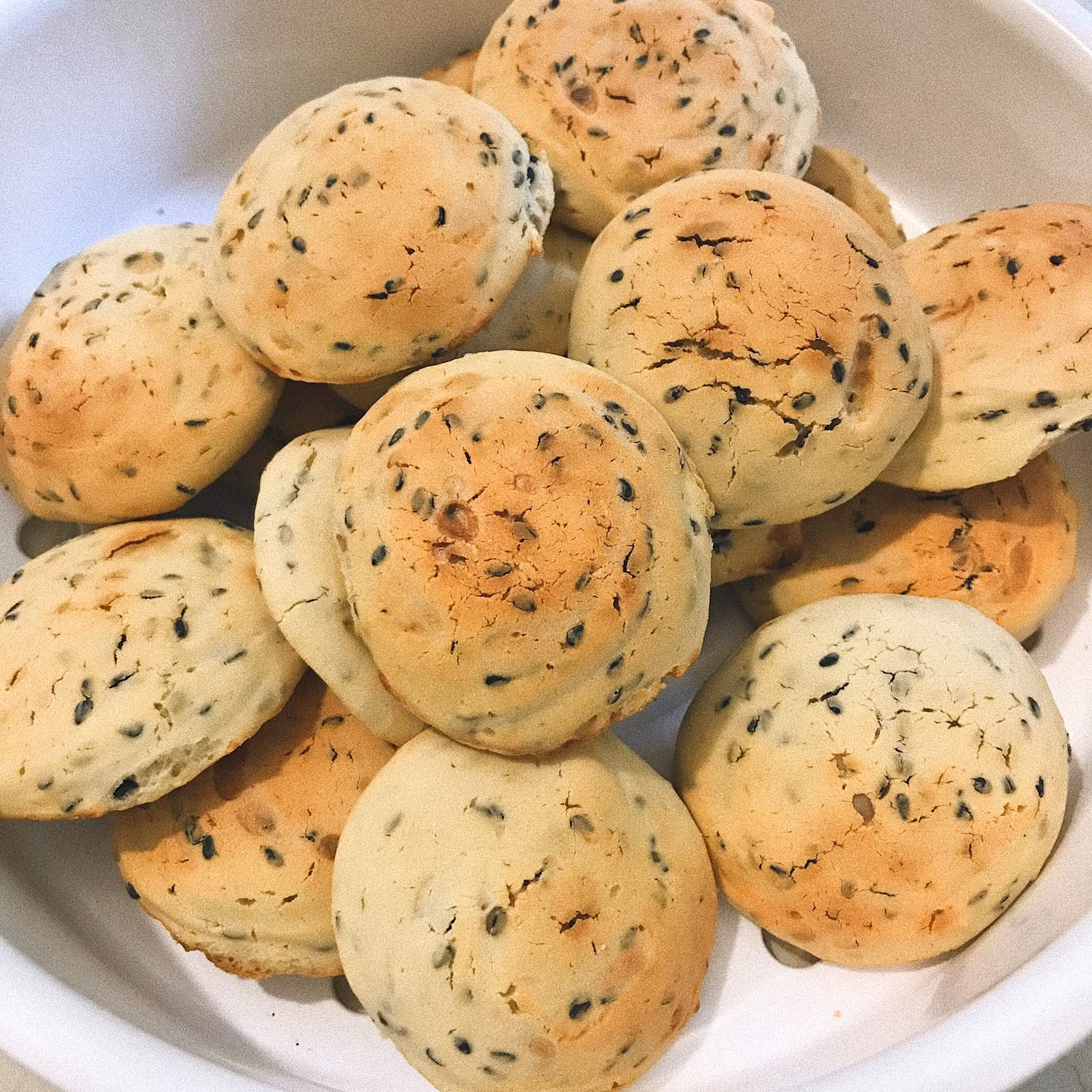 Bánh mè đen.