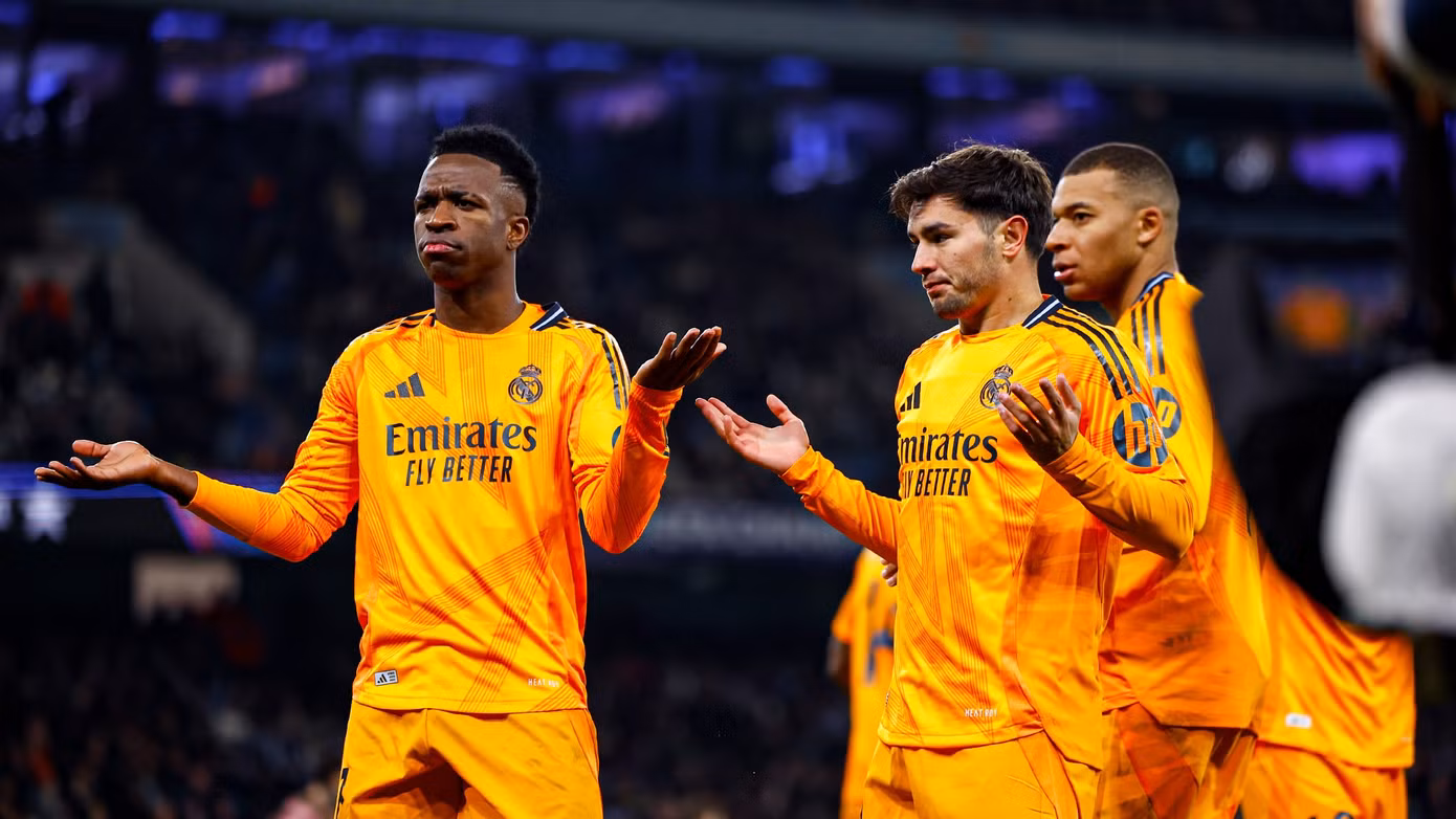 Hệ thống tấn công của Real khiến Man City không thể đối phó.