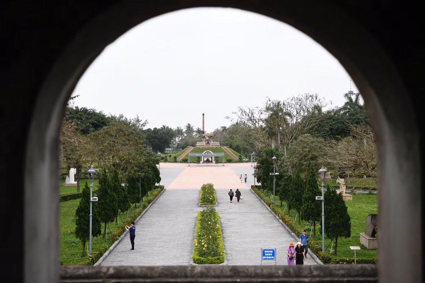Trong 81 ngày đêm chiến đấu tại Thành cổ, giành giật từng tấc đất, nơi đây vùi xác hàng ngàn tên địch và cũng thấm đẫm máu của chiến sỹ, đồng bào ta. Quân và dân ta đã thành công trong việc làm thất bại ý đồ nhanh chóng “tái chiếm Thành cổ” của Mỹ ngụy, phục vụ đắc lực cho nhiệm vụ đấu tranh chính trị, ngoại giao.