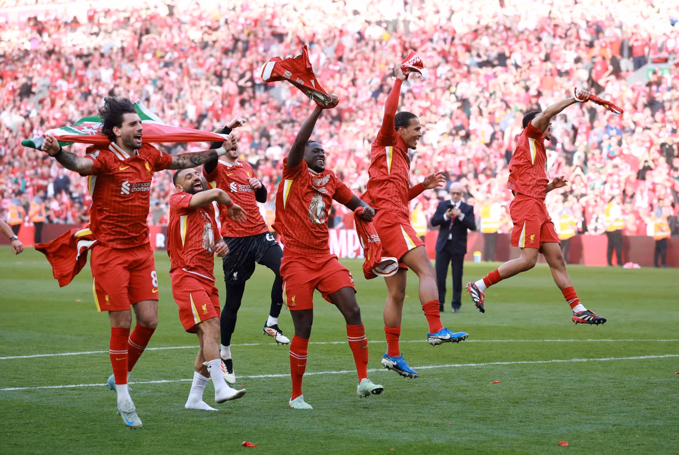 Liverpool vô địch hoàn toàn xứng đáng, và thực sự thuyết phục.