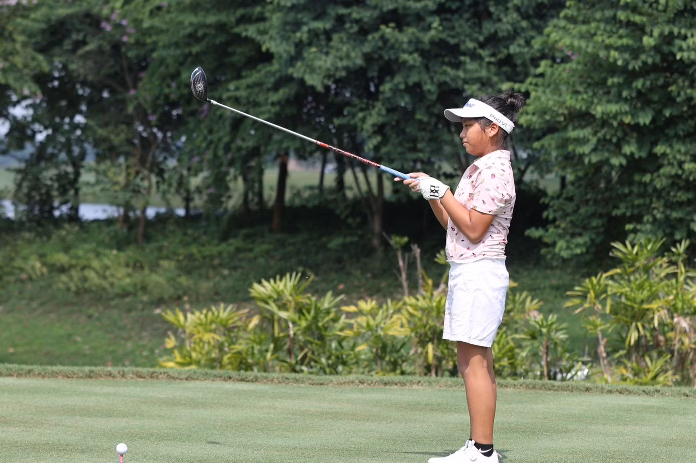 Ở tuổi 11, Nguyễn Khánh Linh là golfer trẻ nhất Giải Vô địch Golf Quốc gia 2024. Ở tuổi 11, Nguyễn Khánh Linh là golfer trẻ nhất Giải Vô địch Golf Quốc gia 2024.