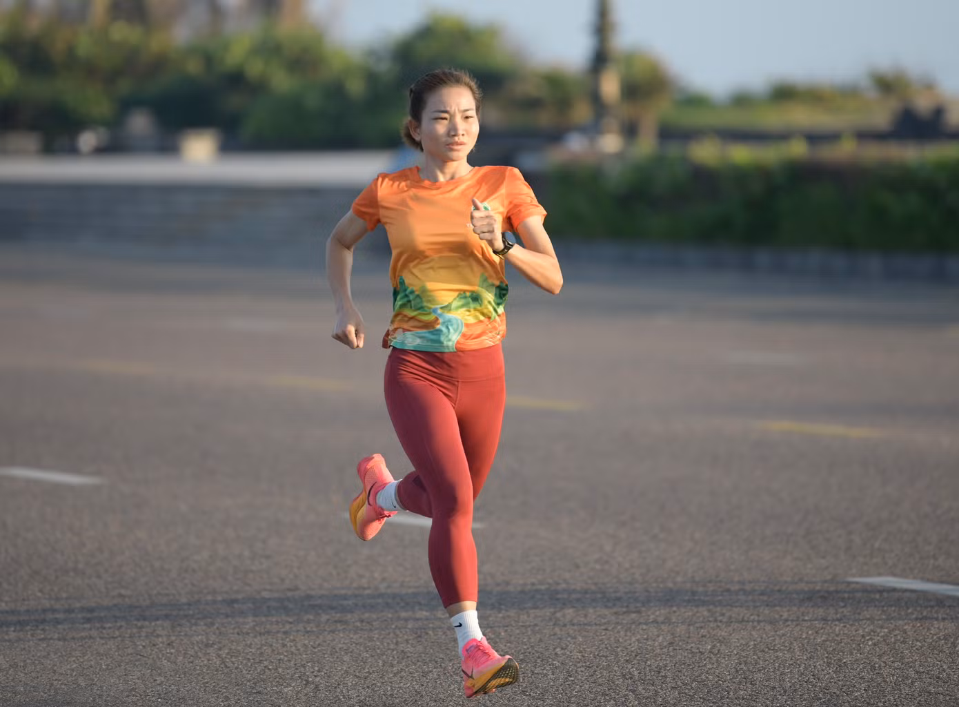 Cô gái vàng điền kinh Nguyễn Thị Oanh hướng đến lần thứ 8 liên tiếp đăng quang ở Tiền Phong Marathon cự ly 5km.
