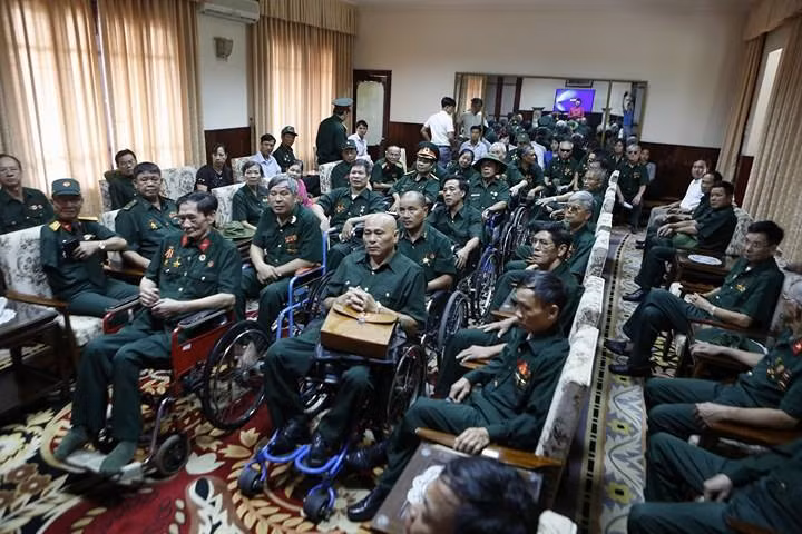 Trọn nghĩa vẹn tình ảnh 10