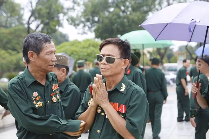 Trọn nghĩa vẹn tình ảnh 40