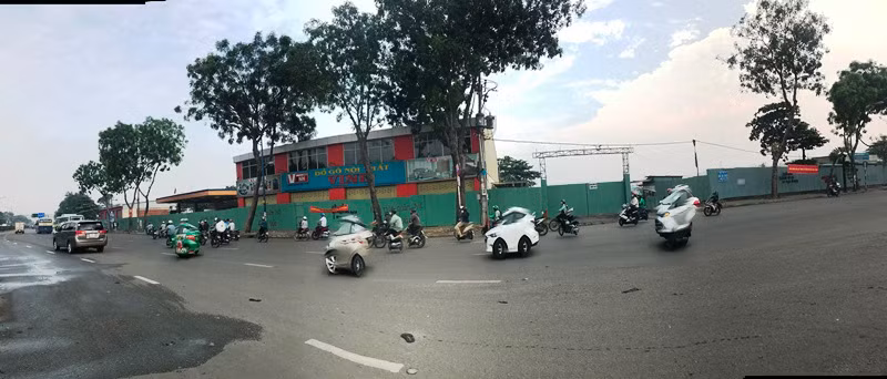 Bên trong khu giải tỏa 50 ki-ốt sân bay Tân Sơn Nhất ảnh 1