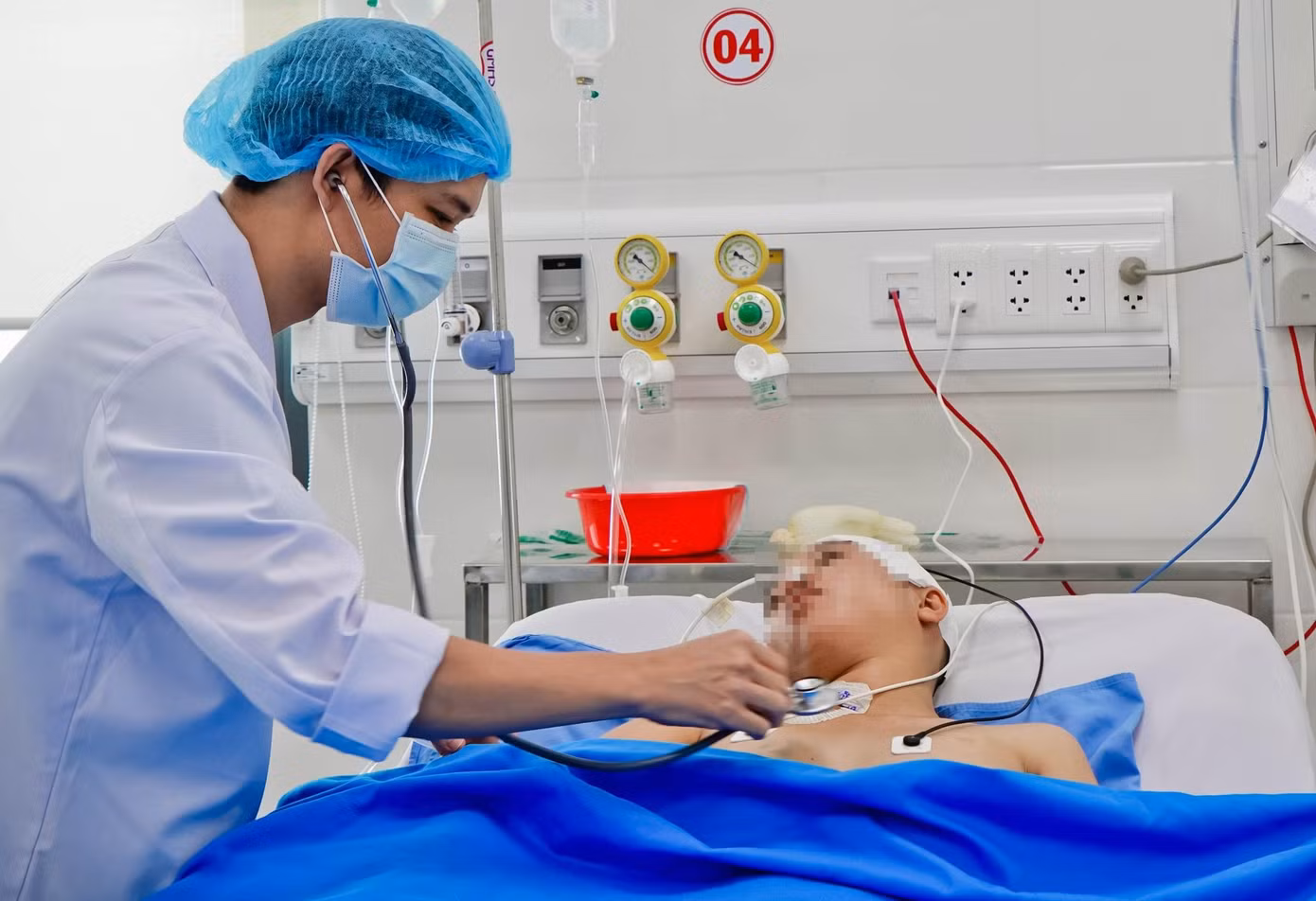 Một bệnh nhân trẻ bị đột quỵ được can thiệp, điều trị tại Bệnh viện Đa khoa Quốc tế S.I.S Cần Thơ