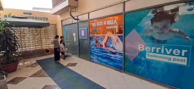 Bể bơi 4 mùa Berriver Long Biên