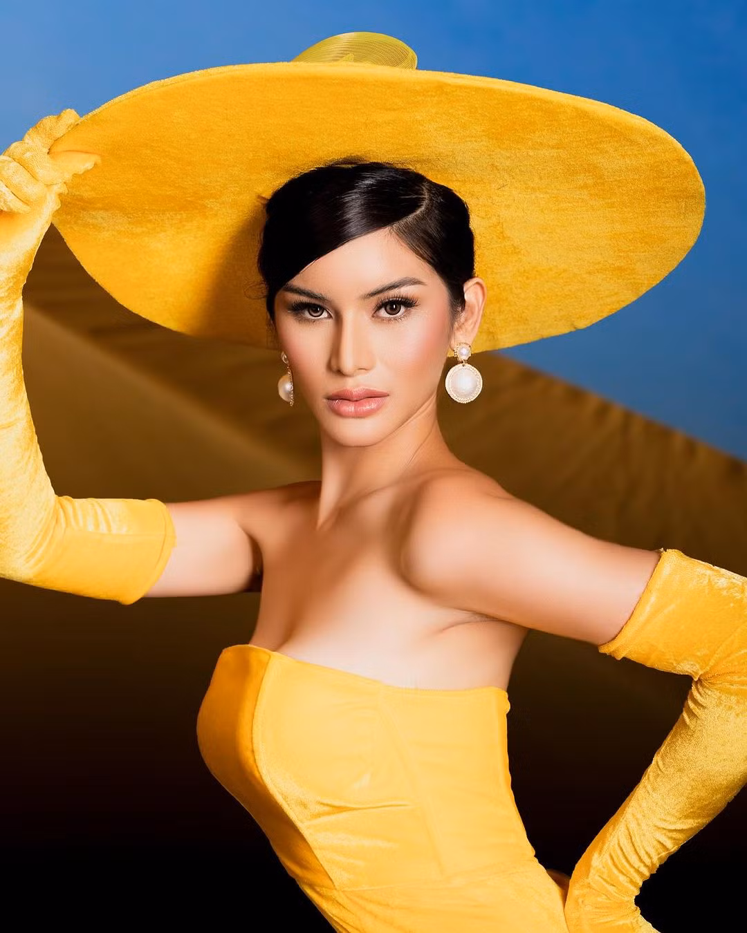 Sophia đang hoạt động trong lĩnh vực làm đẹp, mỹ phẩm và chăm sóc da. Cô quảng cáo cho nhiều thương hiệu mỹ phẩm, quần áo và đồ tiêu dùng.