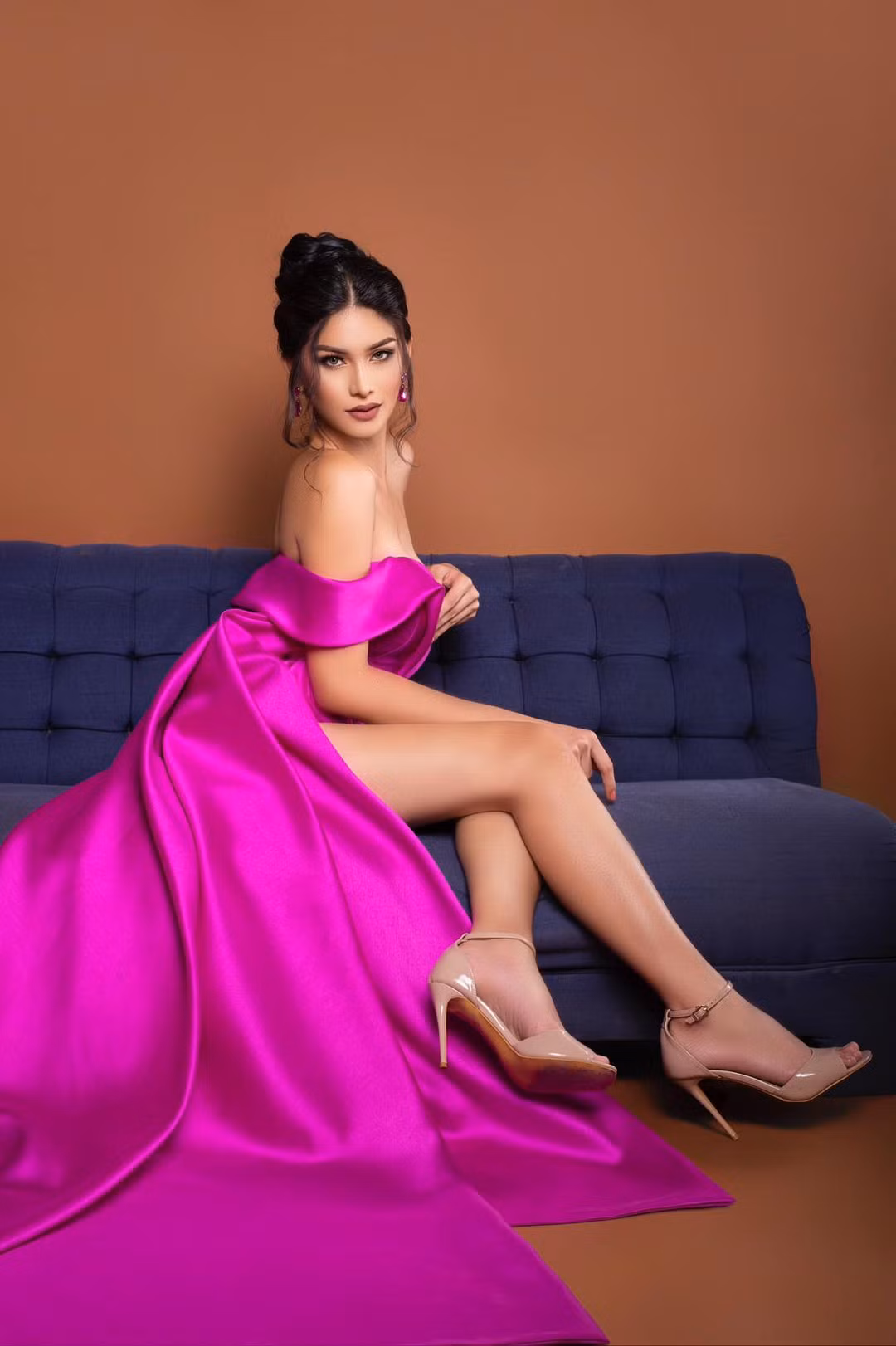 Trước đó, cô từng tham dự các cuộc thi nhỏ như Binibining Apollo 2022, Binibining Ikatlong Lahi ng Laguna 2022, Queen Prestige International 2022...