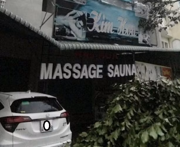 Gió lốc làm cây đổ nhà sập, hai mẹ con may mắn thoát chết ảnh 8
