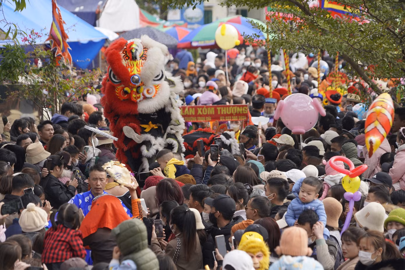 Lễ hội là ngày được người dân đảo Hà Nam mong chờ nhất trong năm. Đây là dịp để con cháu báo ơn với cha mẹ, người dân báo ơn với những người có công lập đảo từ xa xưa.