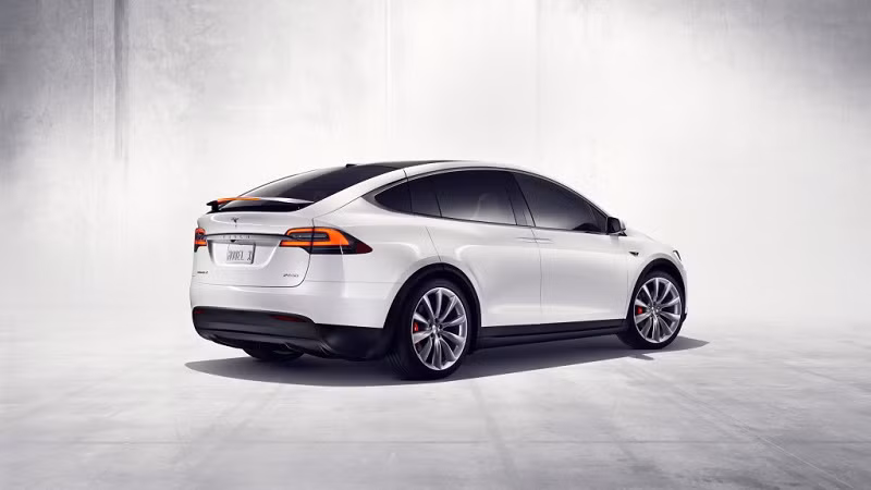 Ưu và nhược điểm của Tesla Model X 2018 ảnh 2