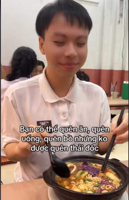 Nhiều teen bắt trend bằng tất cả "nội công". Ảnh: Chú Tín