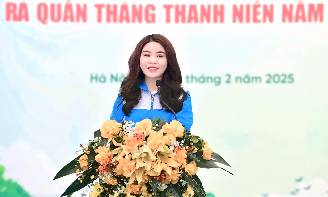Chị Chu Hồng Minh phát biểu tại chương trình. Ảnh: Xuân Tùng