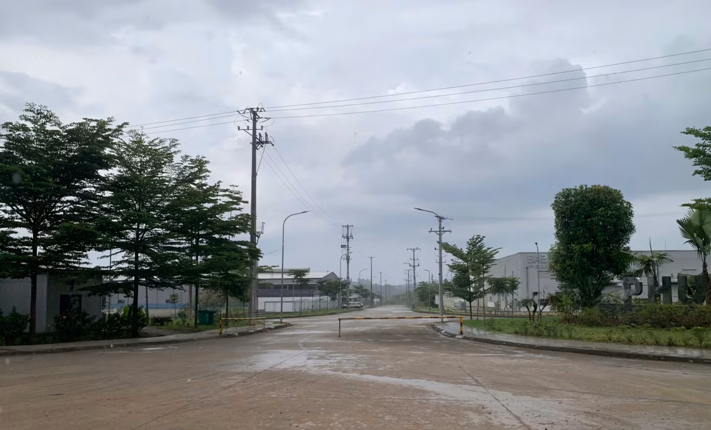 Đường vào Cụm công nghiệp Phú Gia.