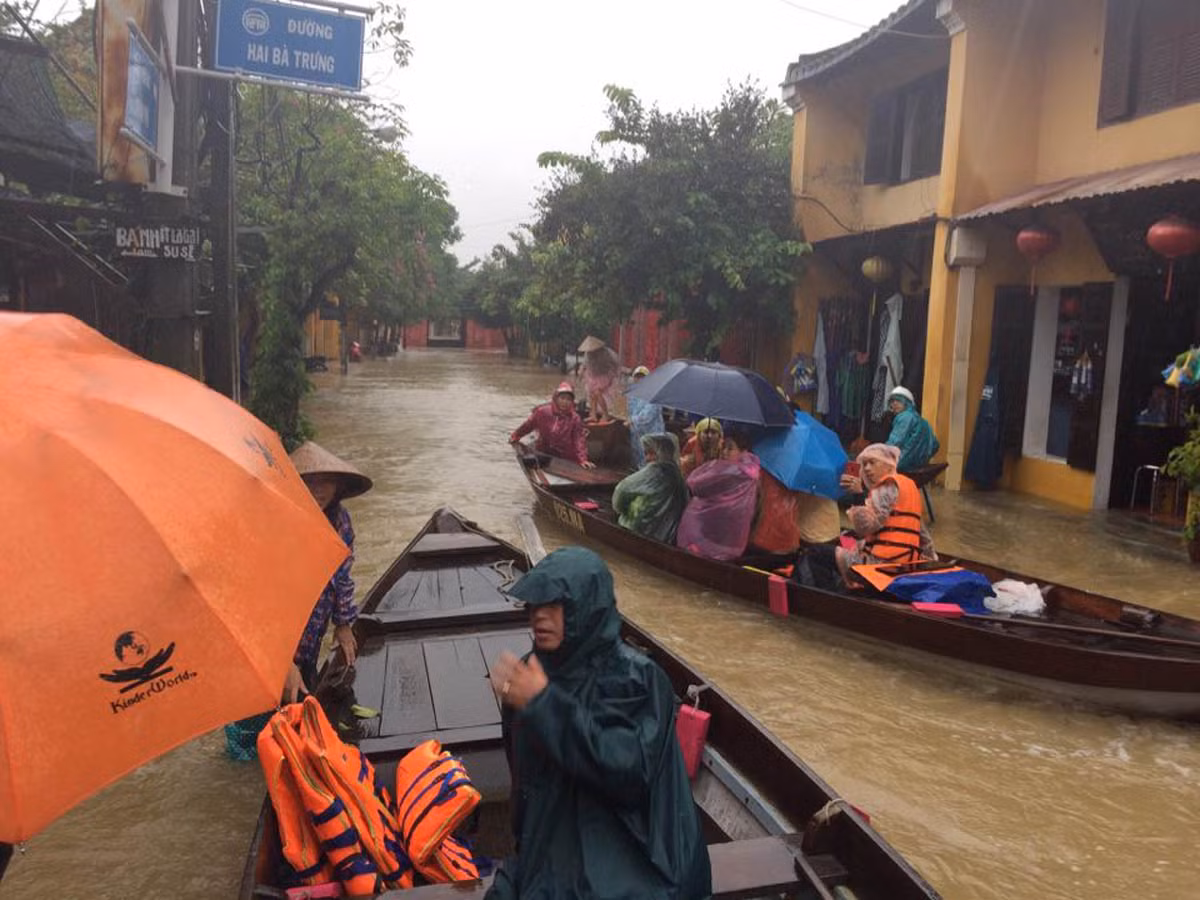 Về Hội An ‘chơi’… lụt ! ảnh 4