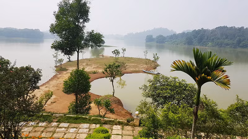Dự án 'xẻ thịt' hồ Đồng Mô vẫn đổ đất thi công trong quá trình thanh tra ảnh 6