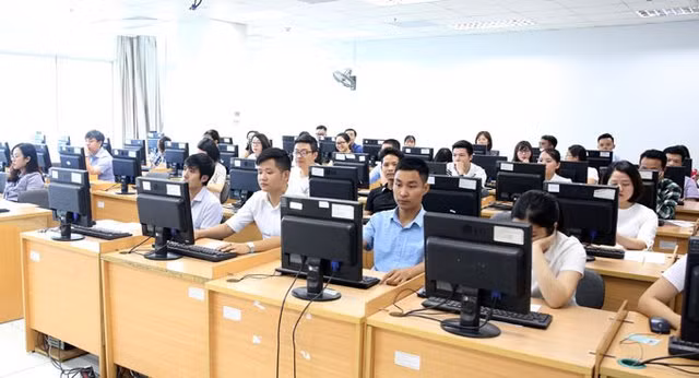 Từ tháng 8/2024, chỉ tuyển công chức đạt kết quả kiểm định chất lượng đầu vào.