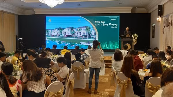 Lộ chiêu mới tại dự án lấp sông phân lô bán nền chấn động miền Tây ảnh 1