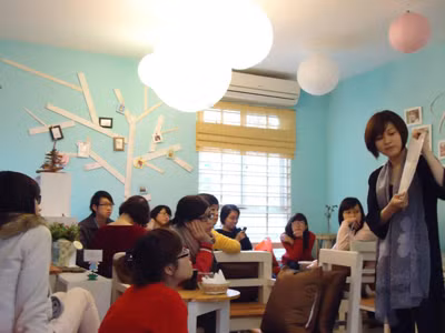 Lớp học của nhóm “Chiêm tinh số”