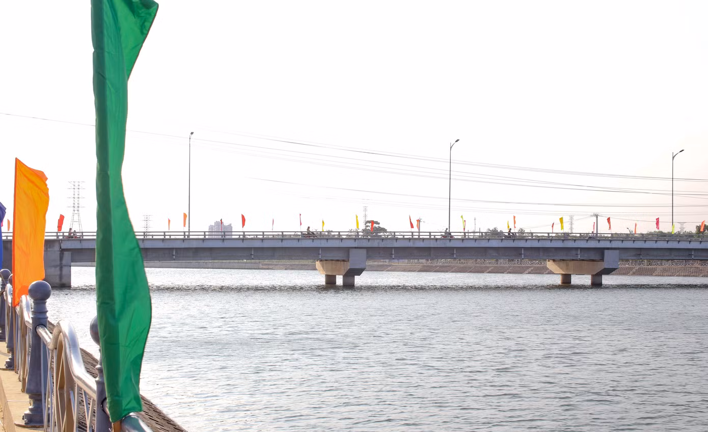 Sông Dinh thuộc phường Nhơn Phú và phường Nhơn Bình (TP. Quy Nhơn). Ảnh: Trương Định