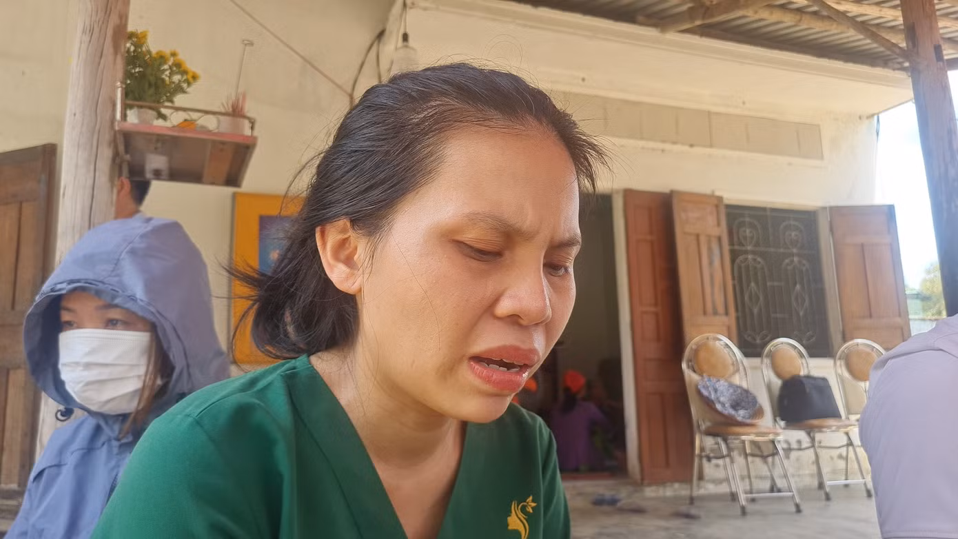 Mẹ cháu N. đau buồn trước cái chết chưa rõ nguyên nhân của con mình.