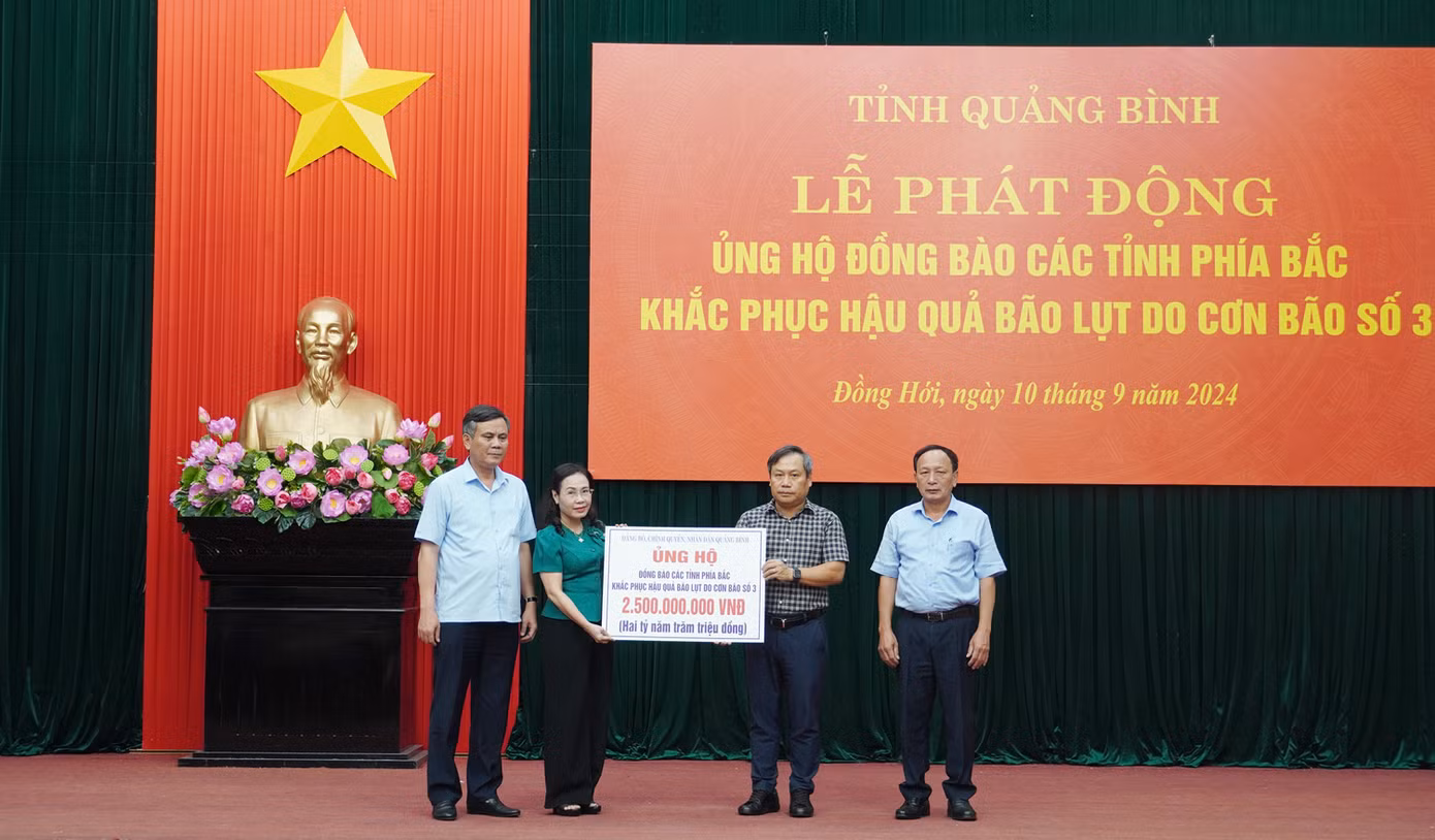 Tỉnh Quảng Bình trích ngân sách ủng hộ 2,5 tỷ đồng.