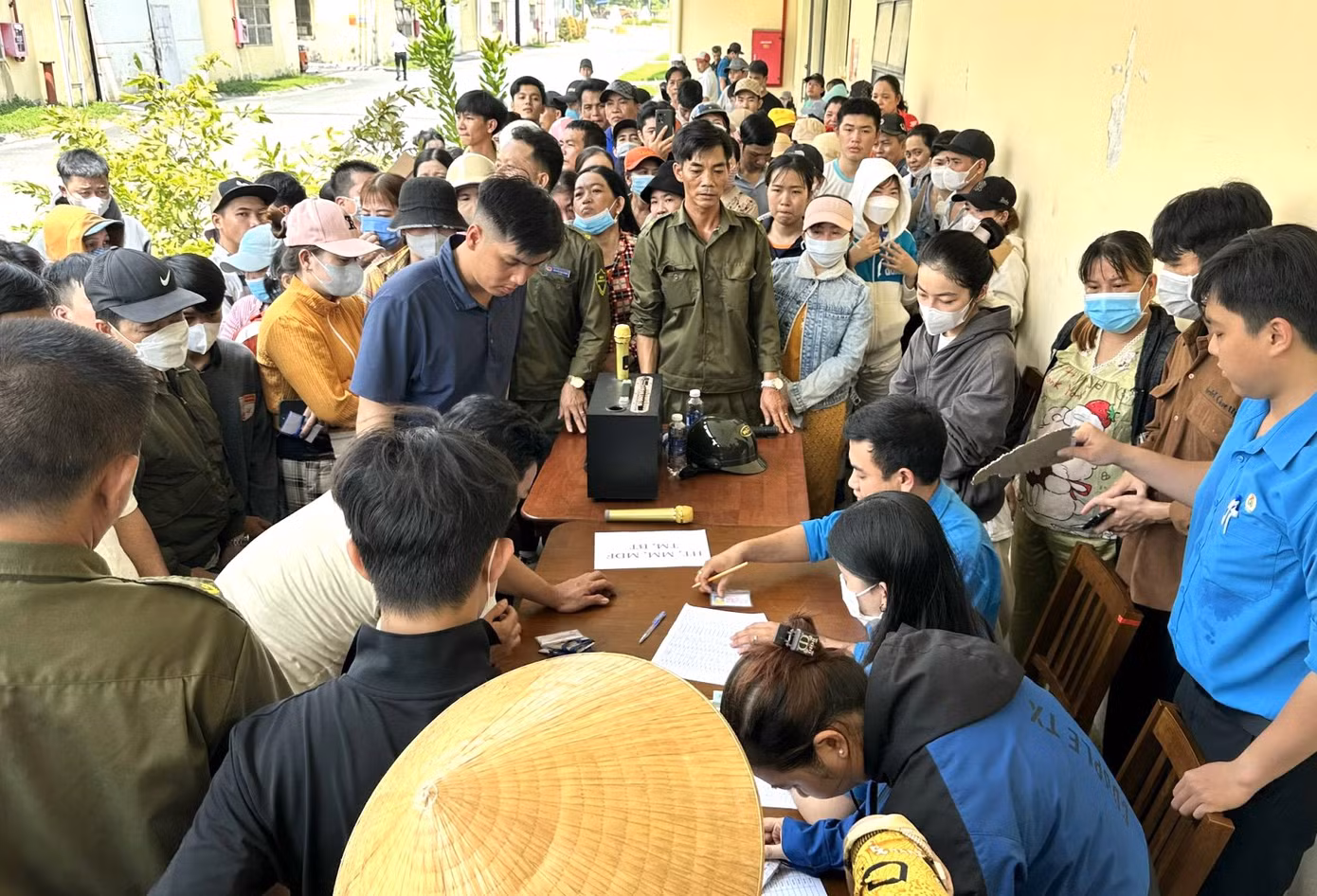 LĐLĐ tỉnh Bình Dương hỗ trợ công nhân