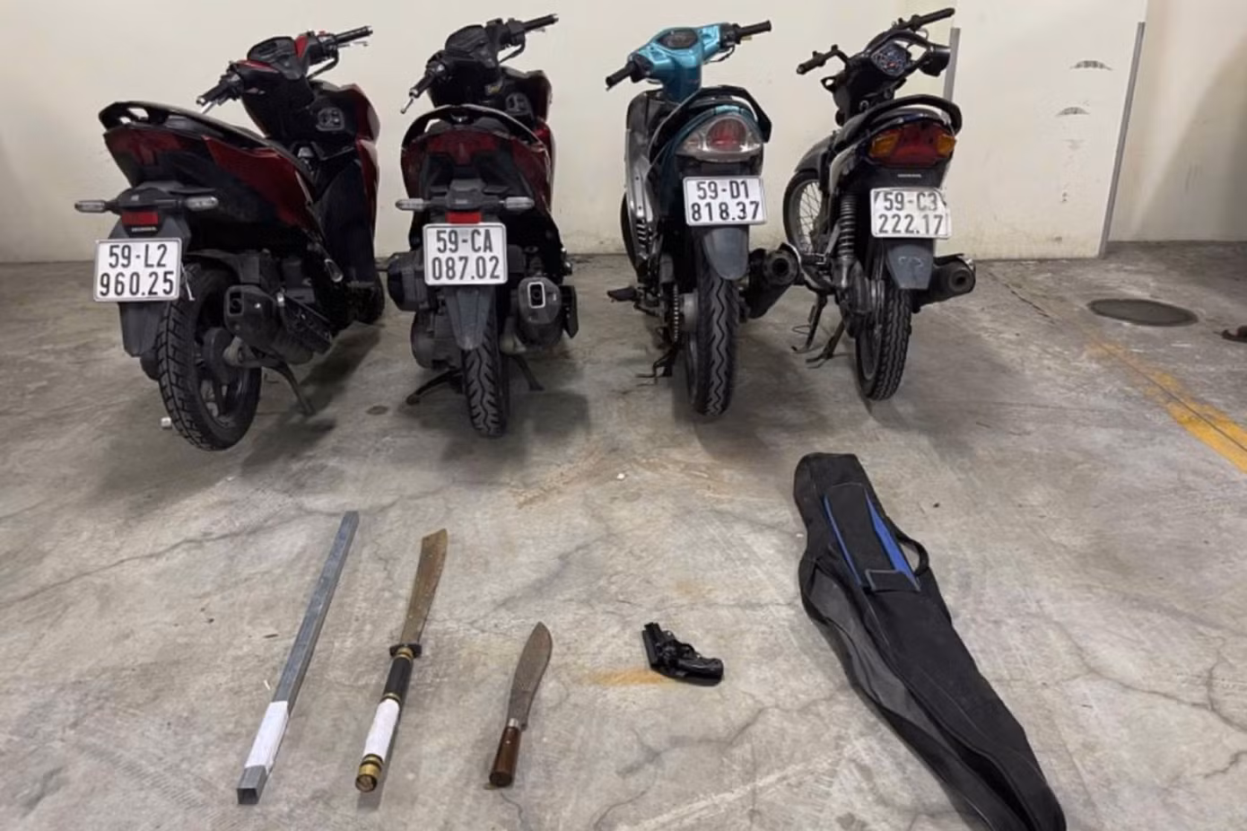 Tang vật của vụ án. Ảnh: C.A.