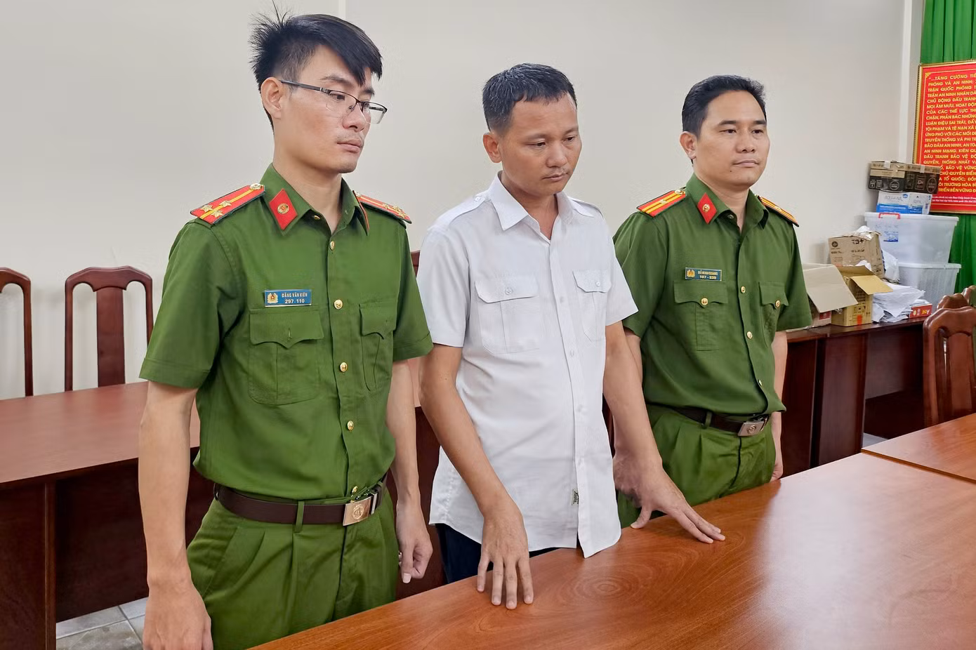 Bị can Ngọc tại cơ quan công an. Ảnh: Công an cung cấp.