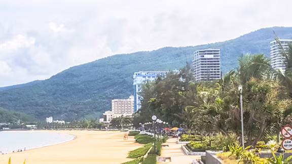  Bình Định di dời hàng loạt khách sạn lớn để dân nhìn thấy biển ảnh 1