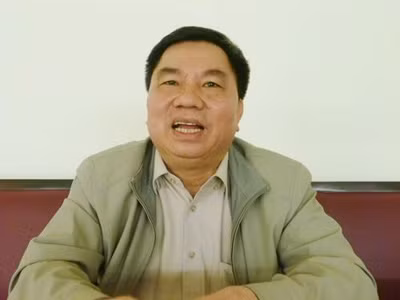 Nguyên Thứ trưởng Bộ TT-TT Đỗ Quý Doãn cho rằng: VTV nên chủ động đứng ra tổ chức cuộc gặp với các bên liên quan trong 