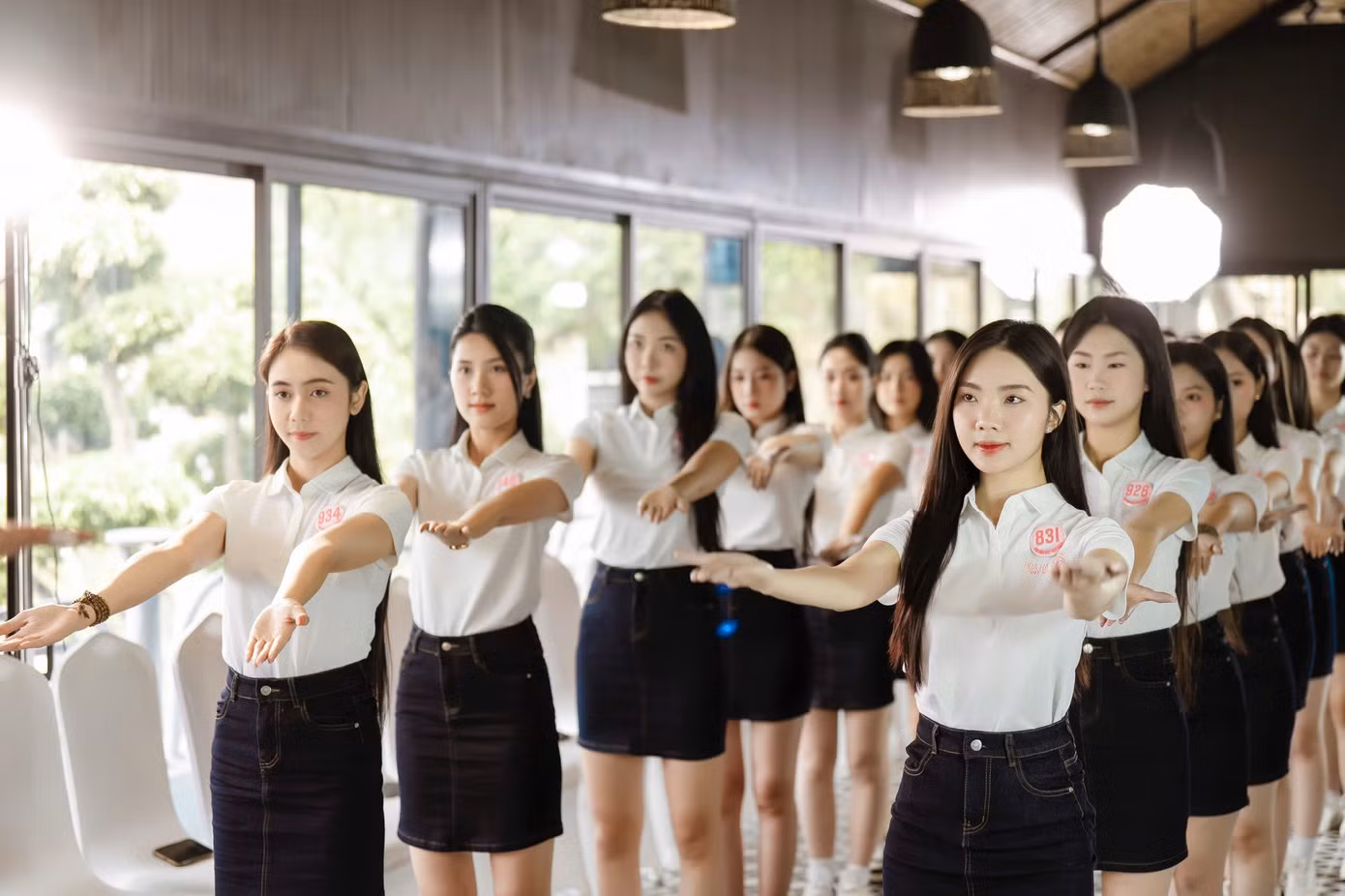 Theo nhiều thí sinh, việc học phong thái giúp họ tự tin hơn cho hành trình sắp tới, đặc biệt là đêm thi Chung khảo quyết định ai sẽ đi tiếp.