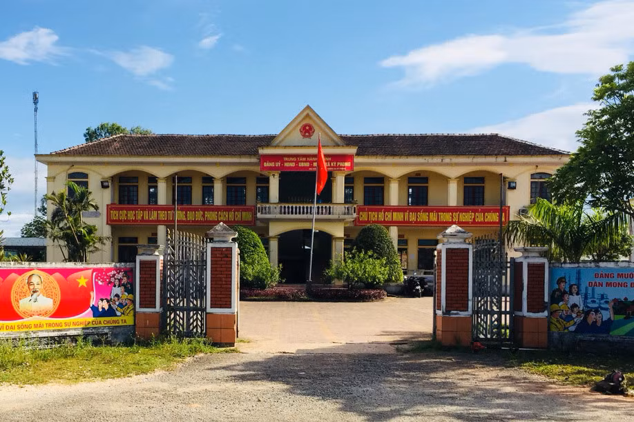 Sát phạt nhau trên chiếu bạc, cán bộ tư pháp xã bị bắt ảnh 1
