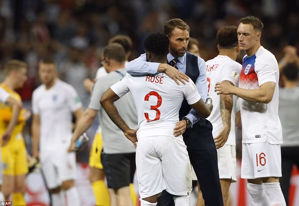 Mourinho: 'Đội tuyển Anh có lý do để khóc và... lạc quan' ảnh 1