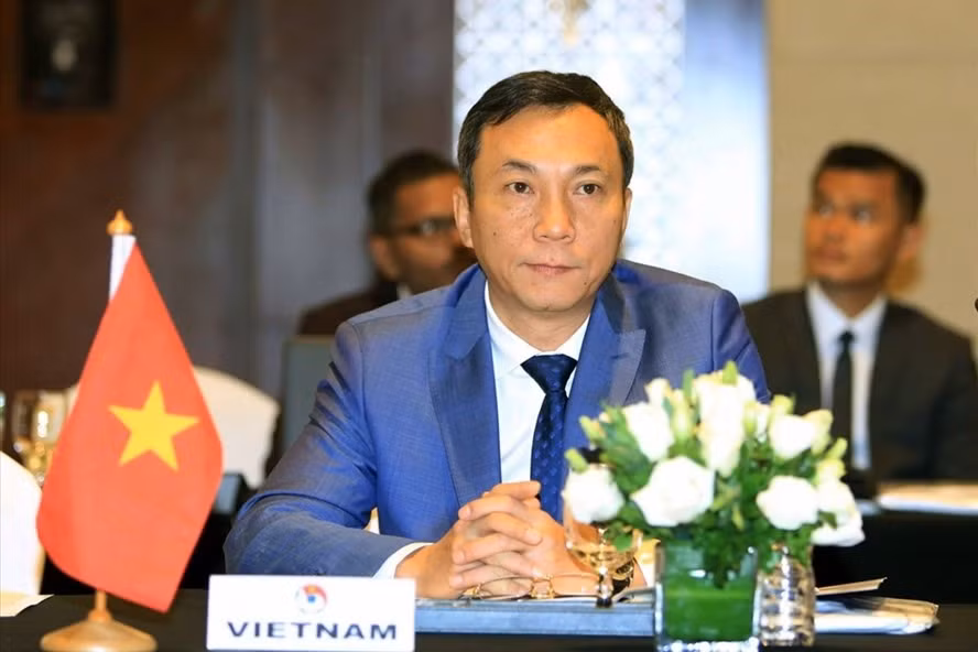 HLV Kiatisak: 'Thái Lan cần quên đi thất bại trước Việt Nam' ảnh 4