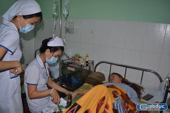 Nữ giáo viên hơn nửa tháng không đến trường, mất liên lạc với lãnh đạo ảnh 4