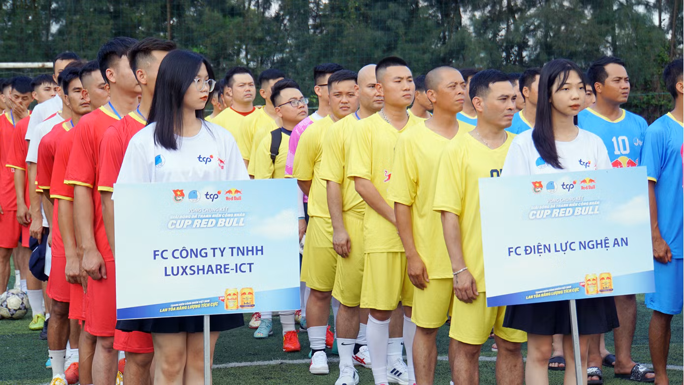 Các đội xuất sắc vượt qua vòng bảng tại 6 tỉnh thành tham gia vòng chung kết giải bóng đá thanh niên công nhân 2024.