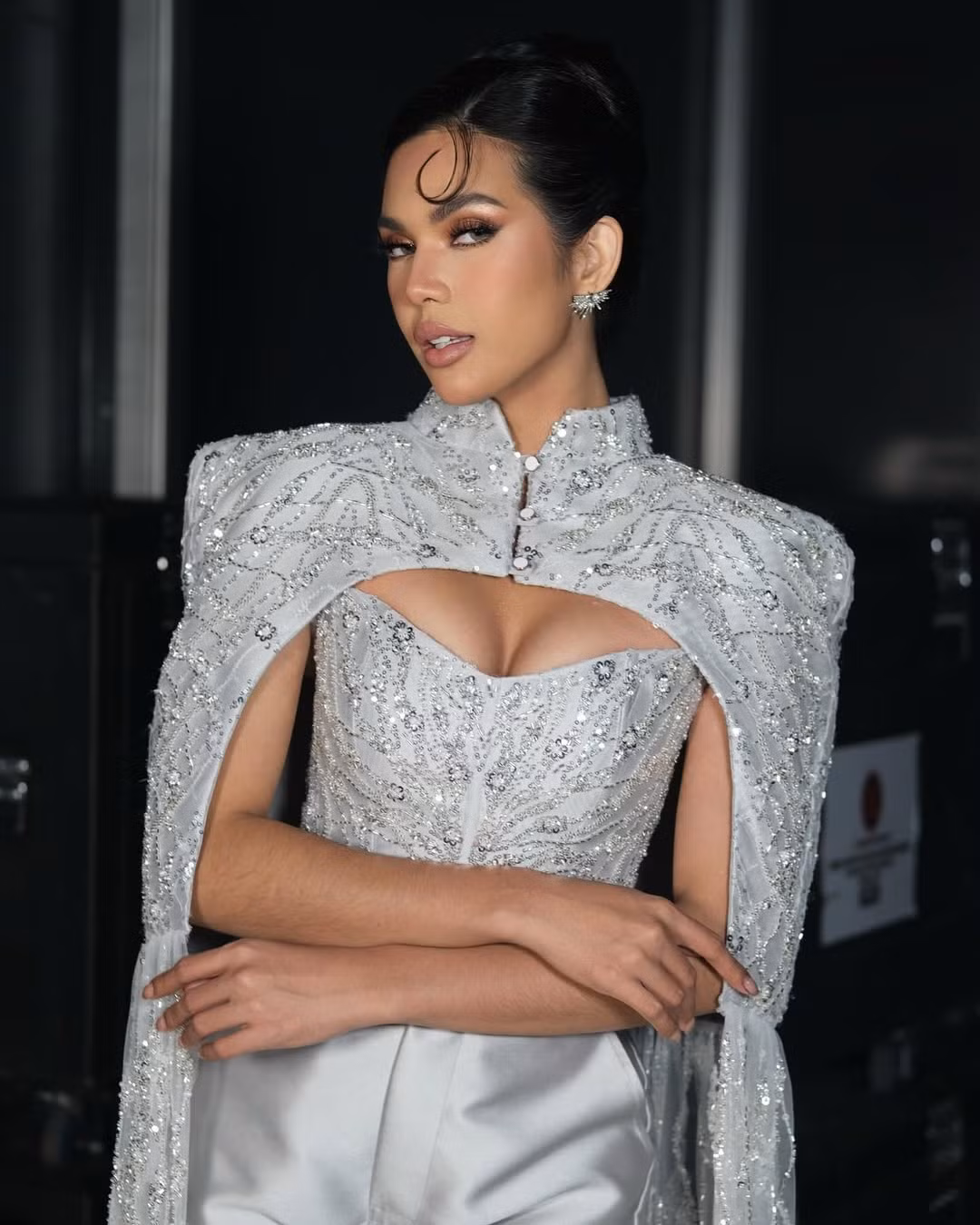Như vậy, Christine Juliane Opiaz đã làm nên lịch sử khi trở thành người đẹp Philippines đầu tiên được trao danh hiệu Hoa hậu Hòa bình Quốc tế. Trước đó, Philippines nhiều lần tham dự Hoa hậu Hòa bình nhưng chỉ giành ngôi á hậu. Fan sắc đẹp Philippines vui mừng khi quốc gia này có danh hiệu Miss Grand đầu tiên. Philippines cũng là quốc gia hiếm hoi sưu tập đủ 6 chiếc vương miện sắc đẹp danh giá nhất hành tinh.