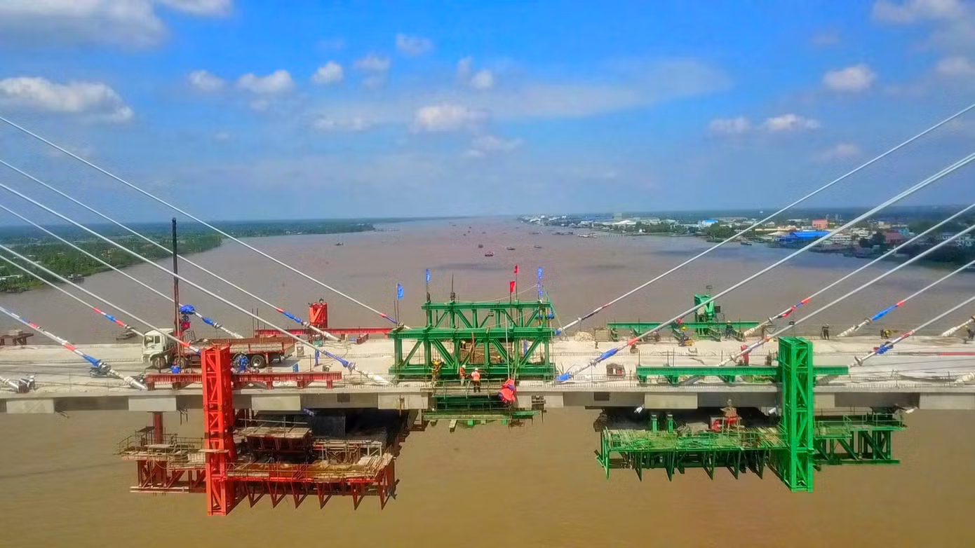 Hình ảnh cầu Rạch Miễu 2 hợp long trong sáng nay (19/4). Ảnh: Báo Giao thông.