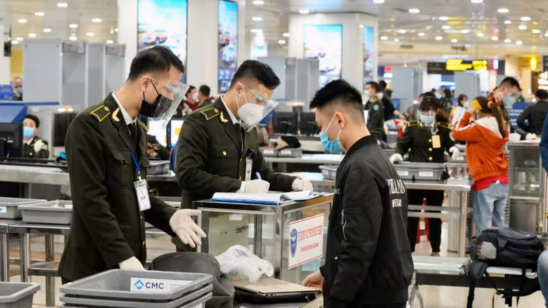 Bộ Tài chính lập tổ công tác chống hàng lậu qua đường hàng không (ảnh minh họa).