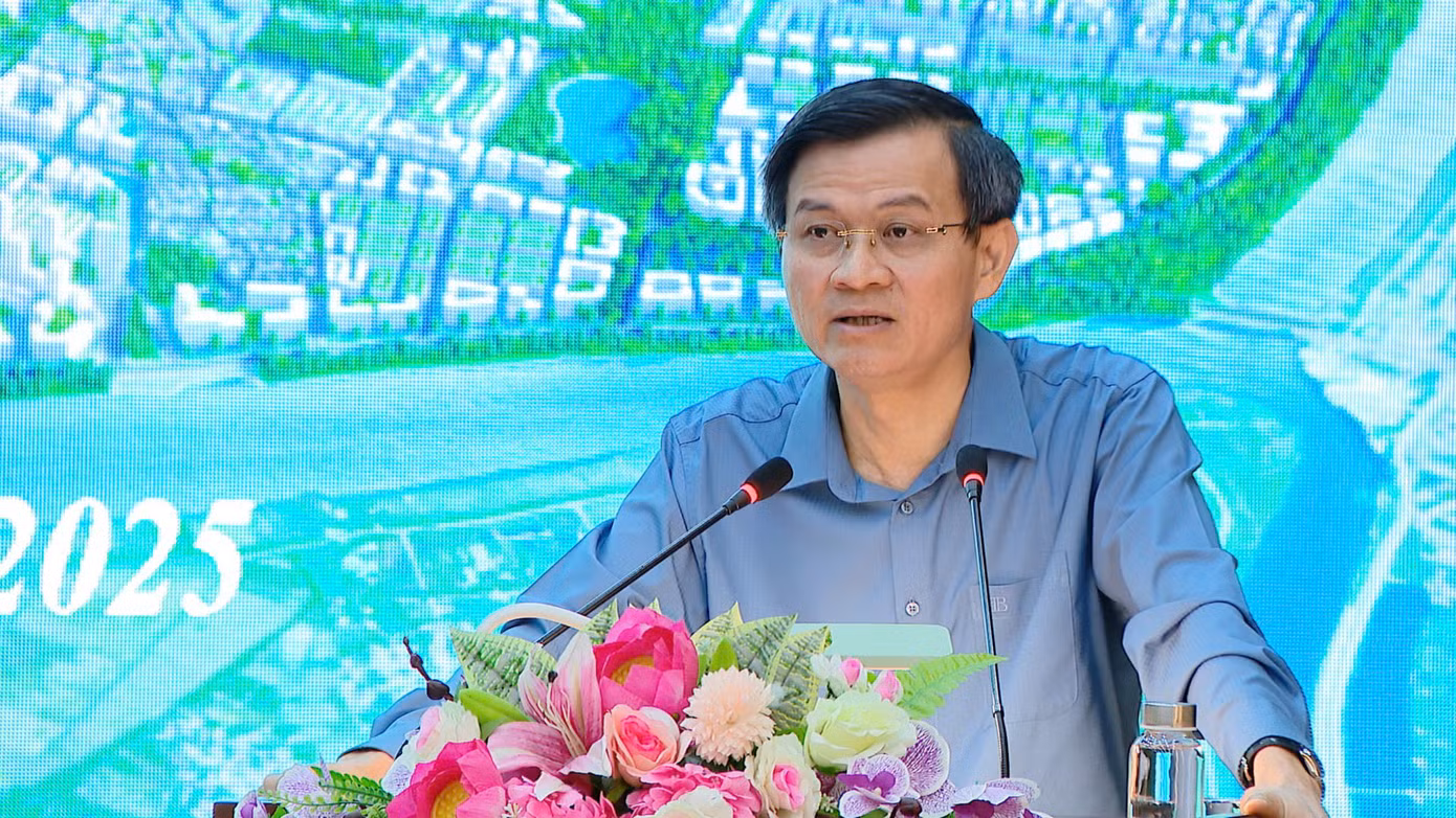 Bí thư Tỉnh uỷ Ninh Bình Đoàn Minh Huấn.