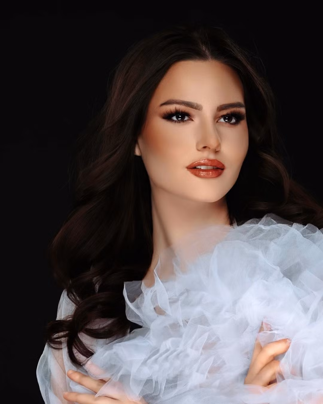 Người đẹp Melanie Renaud vừa được bổ nhiệm thành Miss Charm Canada 2024. Cô đại diện Canada sang Việt Nam tham dự cuộc thi Miss Charm 2024 dự kiến tổ chức vào tháng 4.